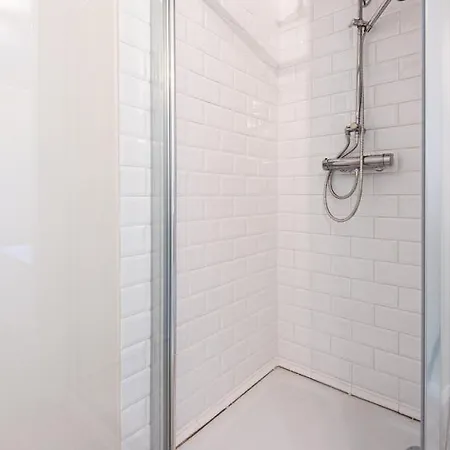 Violette Closeby The Sea And City Centre Apartment *